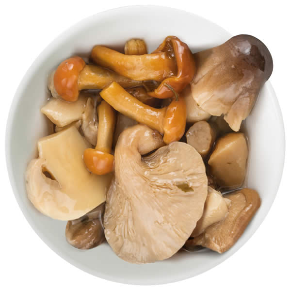 Mélange de champignons marinés